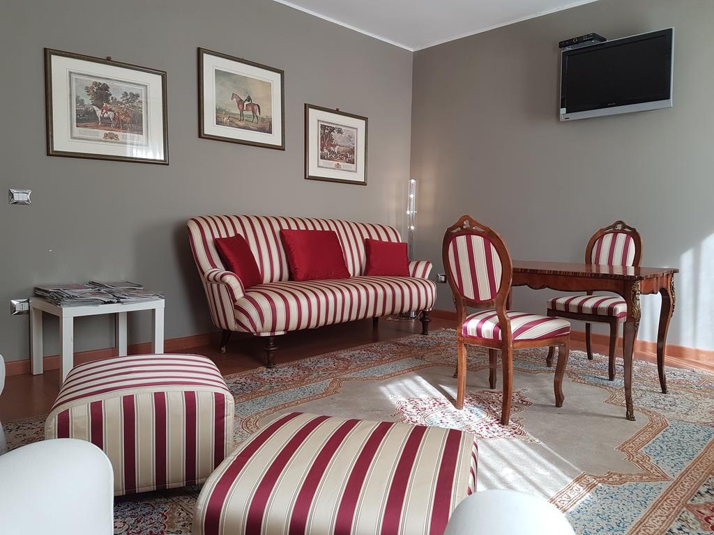Small Hotel Royal Hotel Rc12 Padova Exterior photo