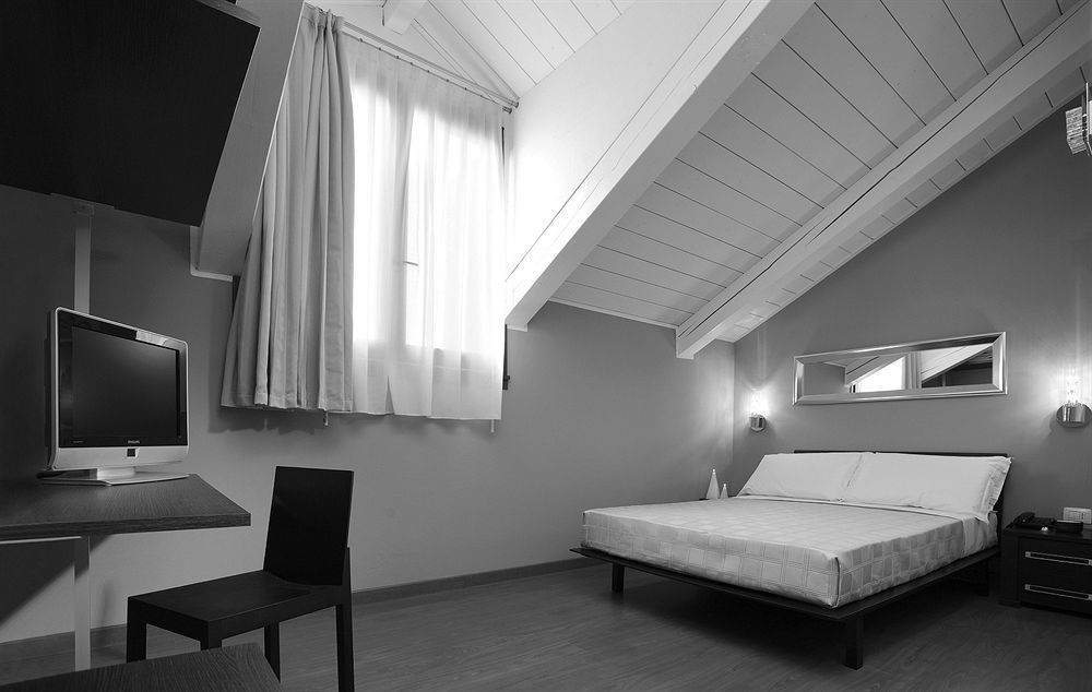 Small Hotel Royal Hotel Rc12 Padova Exterior photo