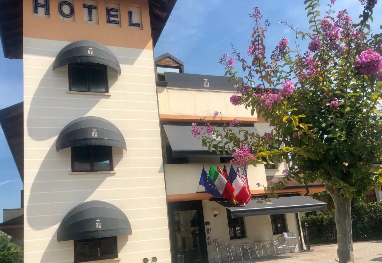 Small Hotel Royal Hotel Rc12 Padova Exterior photo