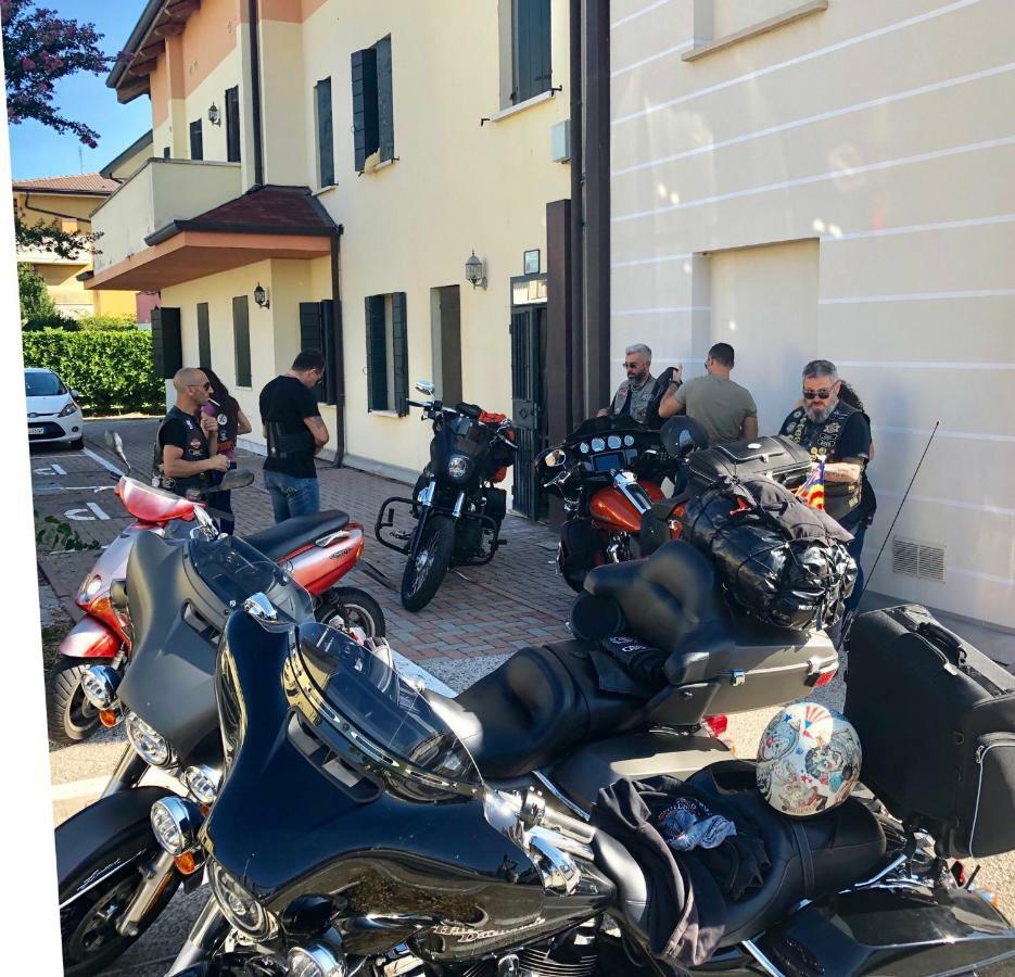 Small Hotel Royal Hotel Rc12 Padova Exterior photo